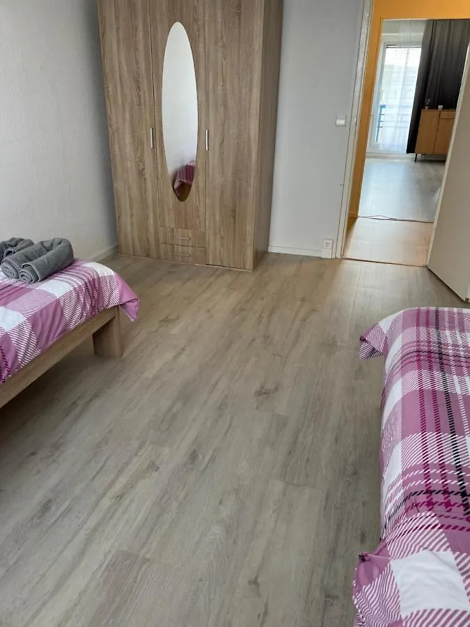 Sonnige Terrassenwohnung Mit 3 Zimmern Und Bad J30 Leipzig 0*,  Germany